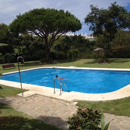 Beautiful Holiday Apartment 2 Bedroom Beach And Pool Malaga Marbella Calahonda Royale Mijas Costa Spain Exterior photo