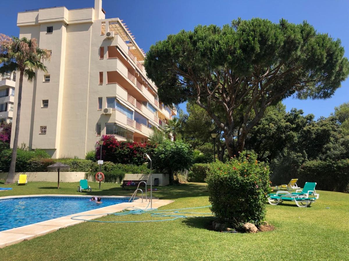 Beautiful Holiday Apartment 2 Bedroom Beach And Pool Malaga Marbella Calahonda Royale Mijas Costa Spain Exterior photo